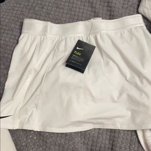 White nike tennis skirt